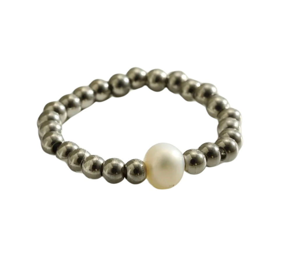 Beads and Pearls - Ring