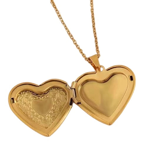 Love pendant - Necklace